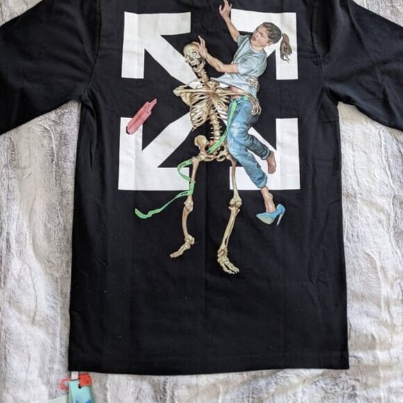 OFF WHITE - Black Graphic, Pascal Skeleton Long Sleeve T-Shirt (Brand New) - Picture 1 of 5